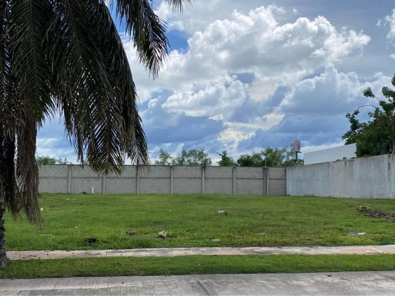 VENTA TERRENO PRIVADA MONTERREAL 261